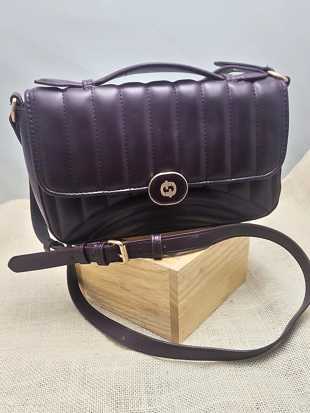 Guy Laroche -Quilted Crossbody Bag in Purple Like New